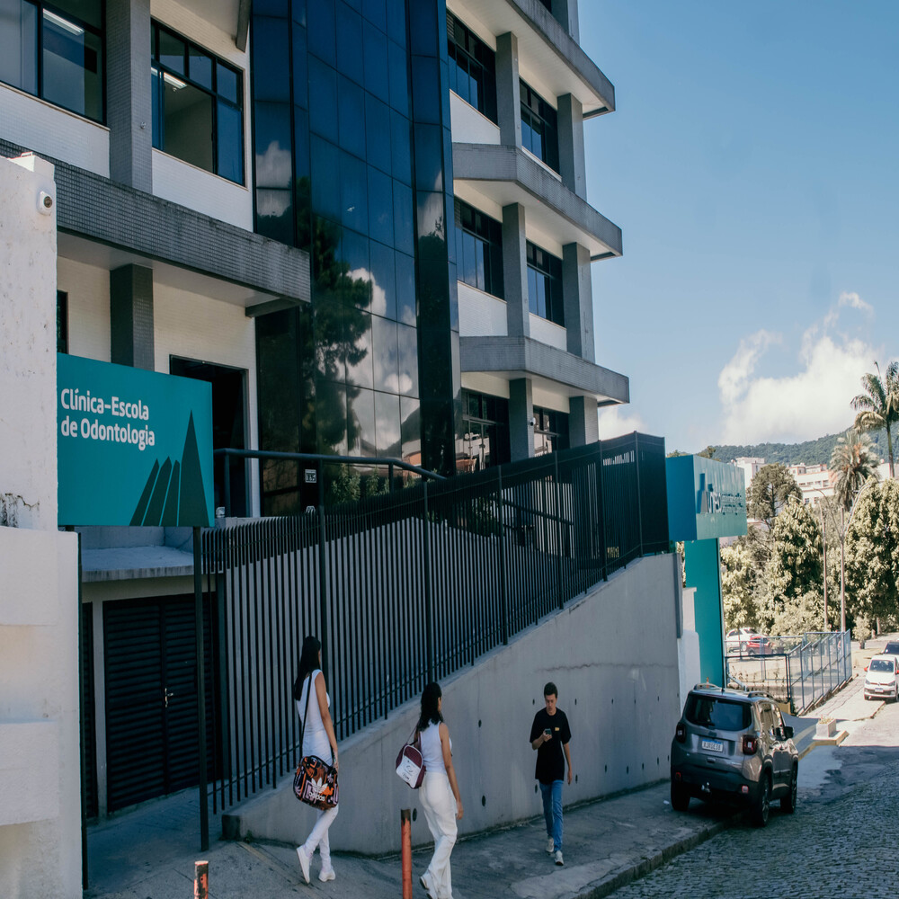 Fachada da Clínica-Escola de Odontologia